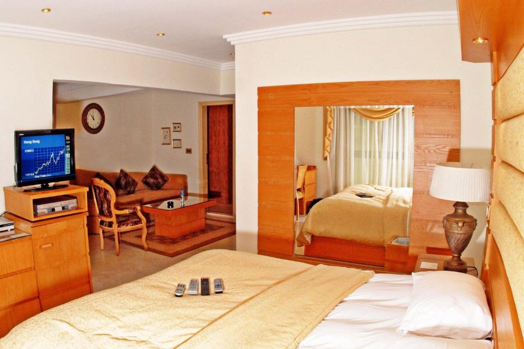 Mirage Suites Kuwait City Номер фото